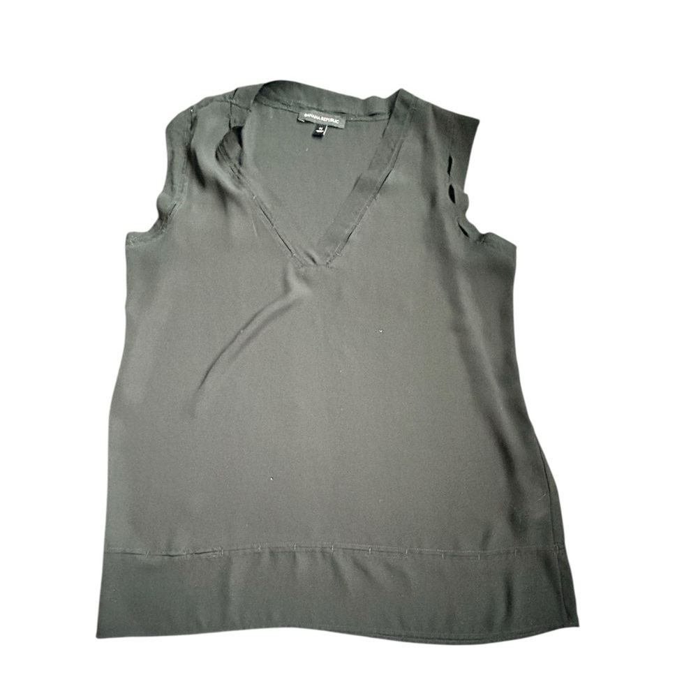 Banana Republic Black V Neck Sleeveless‎ Blouse Size Medium